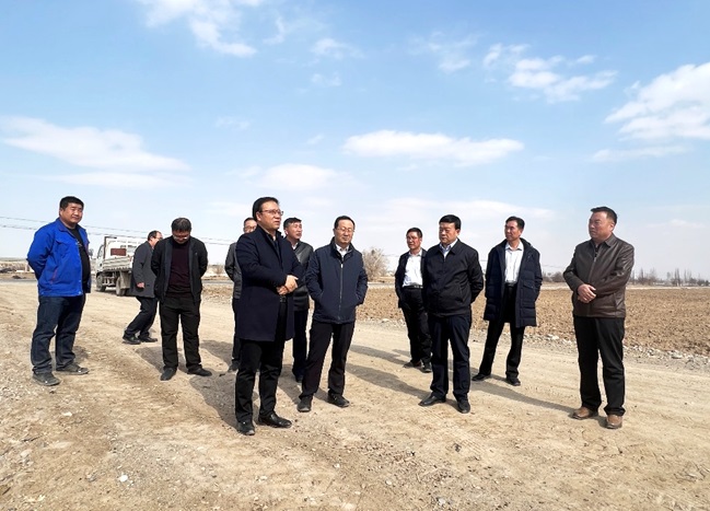 振興種業(yè)在行動(dòng),敦煌種業(yè)牽手奧凱種機(jī)、大禹節(jié)水現(xiàn)場對(duì)接推進(jìn)千畝智慧種業(yè)示范園區(qū)建設(shè)項(xiàng)目